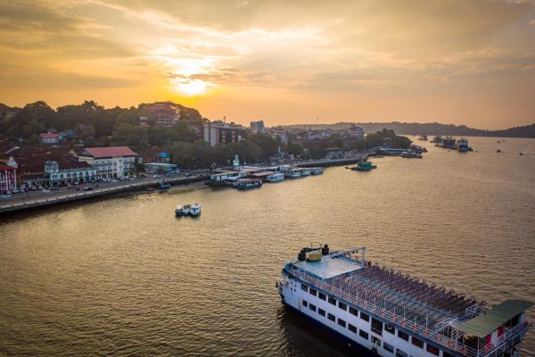 boat-cruise-on-mandovi-2